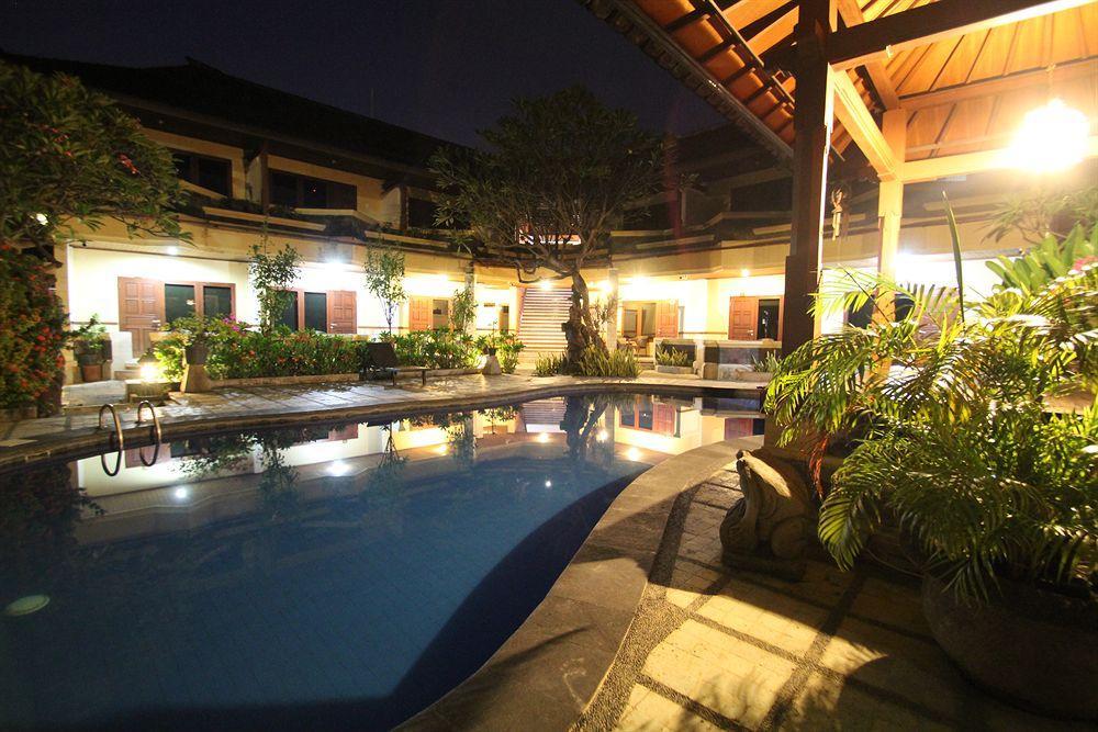 Paradiso Beach Inn Kuta  Ngoại thất bức ảnh