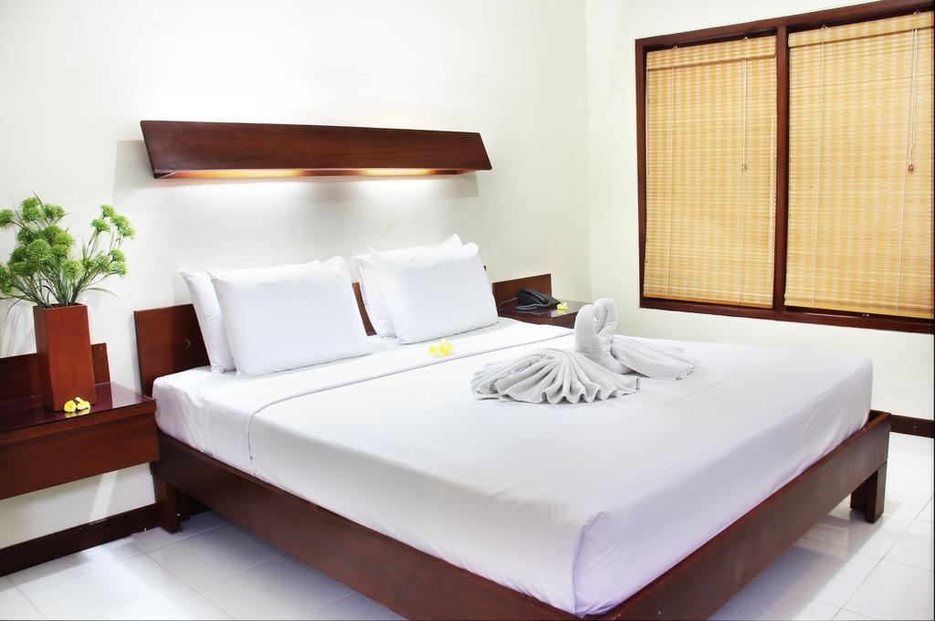 Paradiso Beach Inn Kuta  Ngoại thất bức ảnh