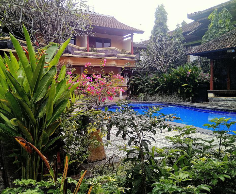 Paradiso Beach Inn Kuta  Ngoại thất bức ảnh